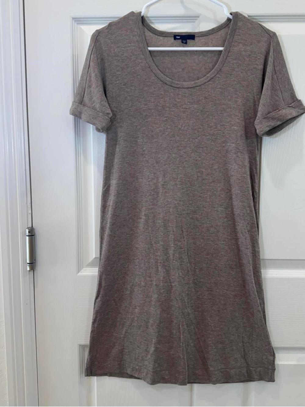Gap Women short-sleeve, taupe-colored T-shirt dress Cotton Blend Short Sleeve XS